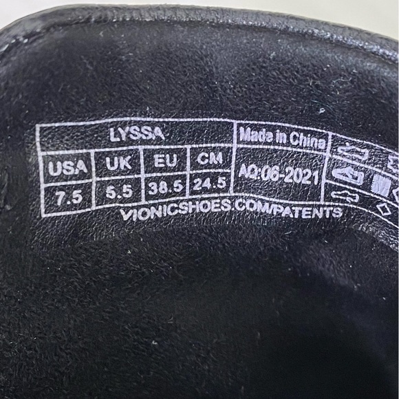 Vionic Black leather square toe Lyssa ankle Chelsea boots size 7.5 - Picture 3 of 13